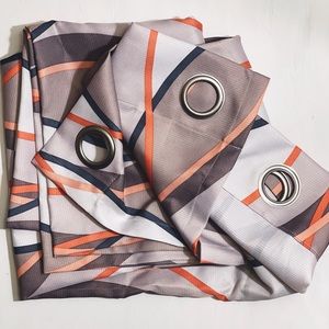 Intersect Wave Print Grommet Curtain